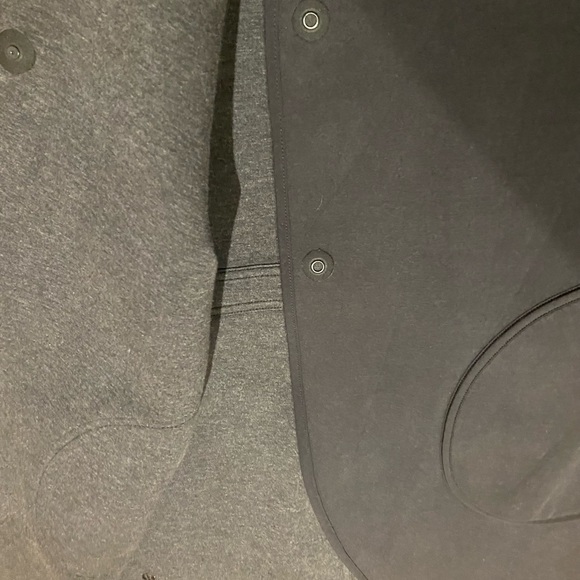 Lululemon Reversible long hooded cardigan/jacket with pockets! - Picture 4 of 6